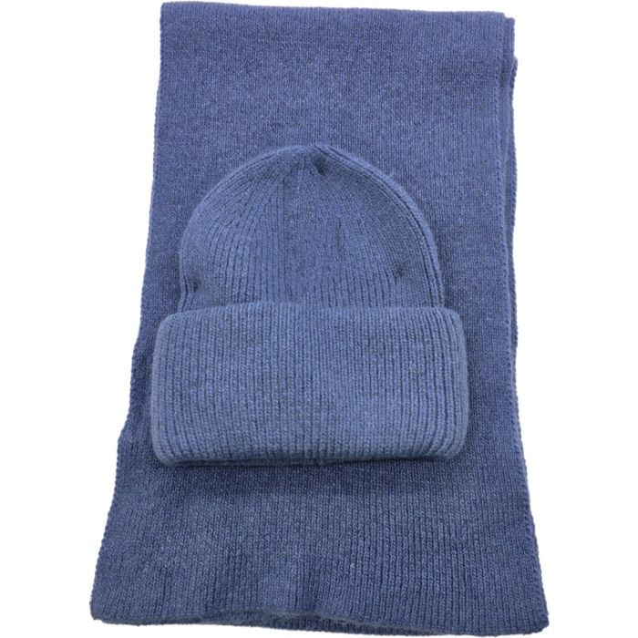 Winter Gift Set – Knitted Beanie & Scarf (2-Piece Set)