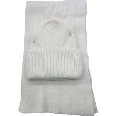 Winter Gift Set – Knitted Beanie & Scarf (2-Piece Set)